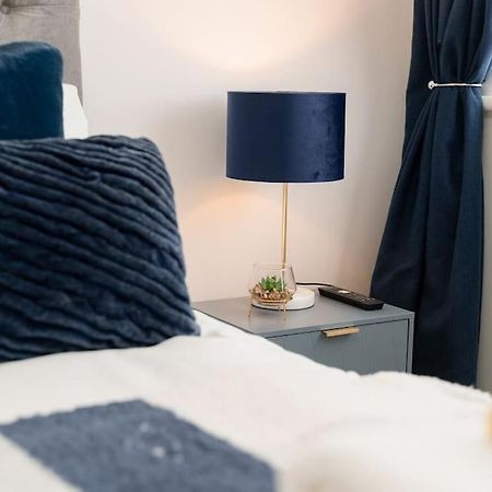 Prenton House, 3Br Close To Liverpool Birkenhead Kültér fotó